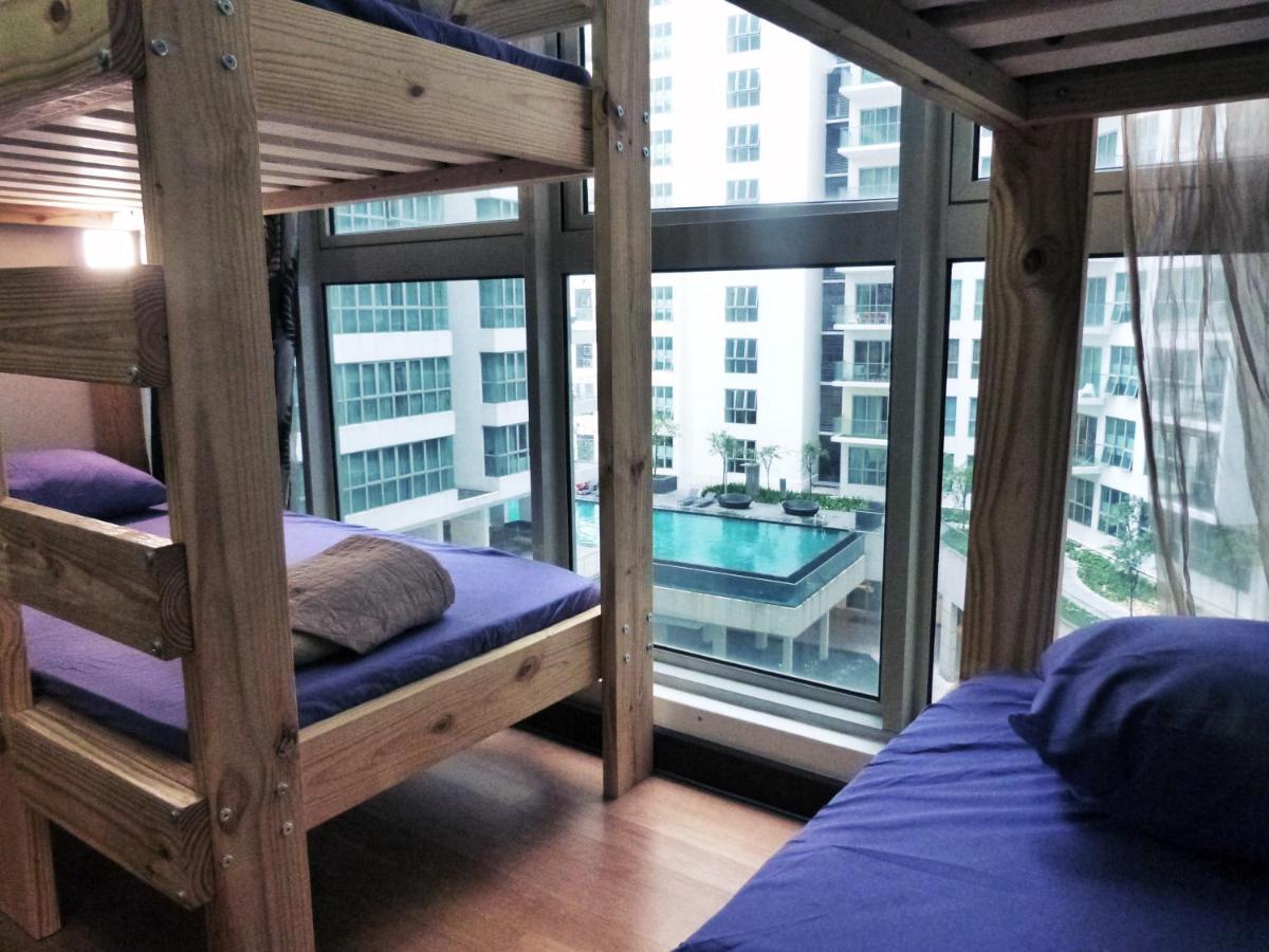 Хостел Regalia Skypool Klcc Куала-Лумпур Экстерьер фото