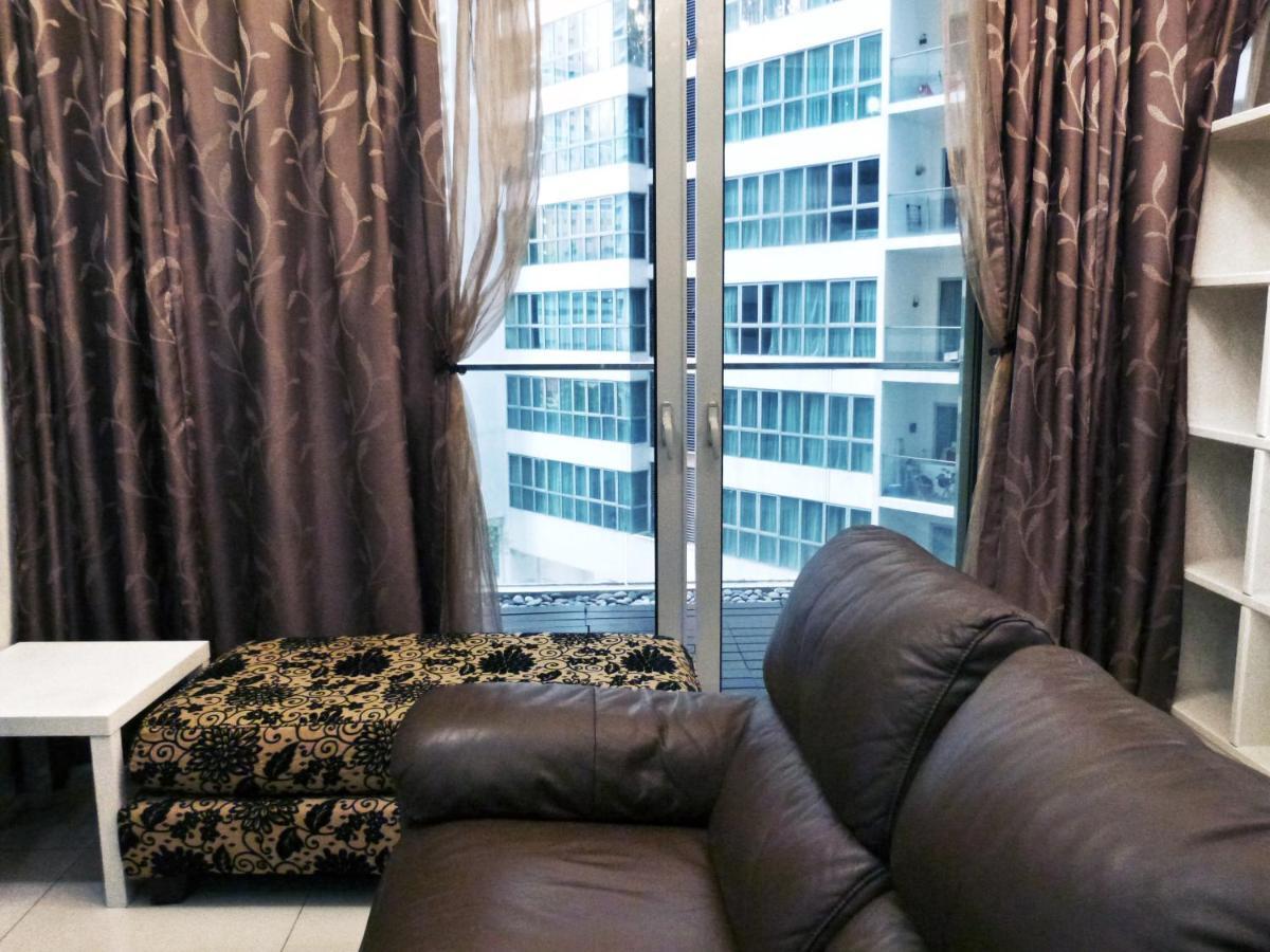 Хостел Regalia Skypool Klcc Куала-Лумпур Экстерьер фото
